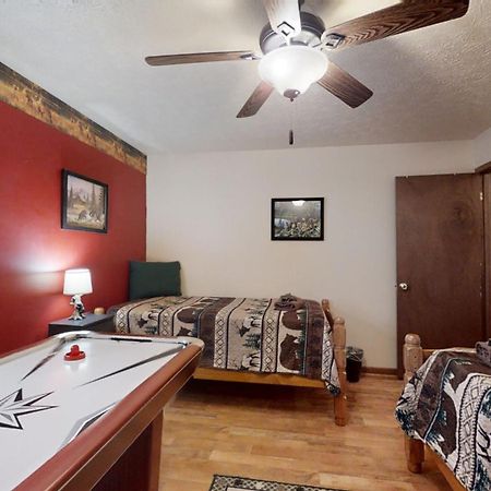 Mountaintop Hideaway Villa Pigeon Forge Ngoại thất bức ảnh